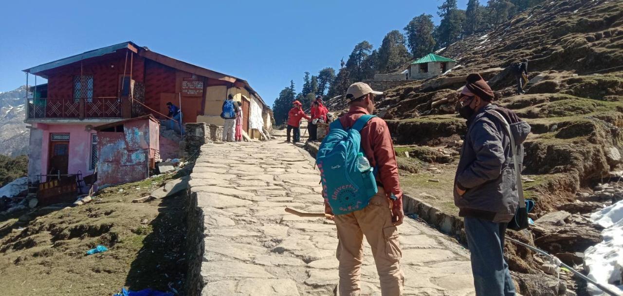Chandarshila Hike Homestay Ukhimath Exteriör bild