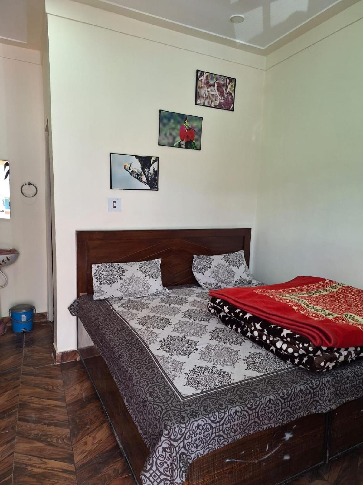 Chandarshila Hike Homestay Ukhimath Exteriör bild