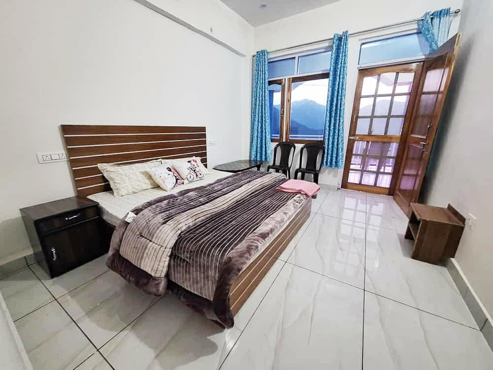 Chandarshila Hike Homestay Ukhimath Exteriör bild